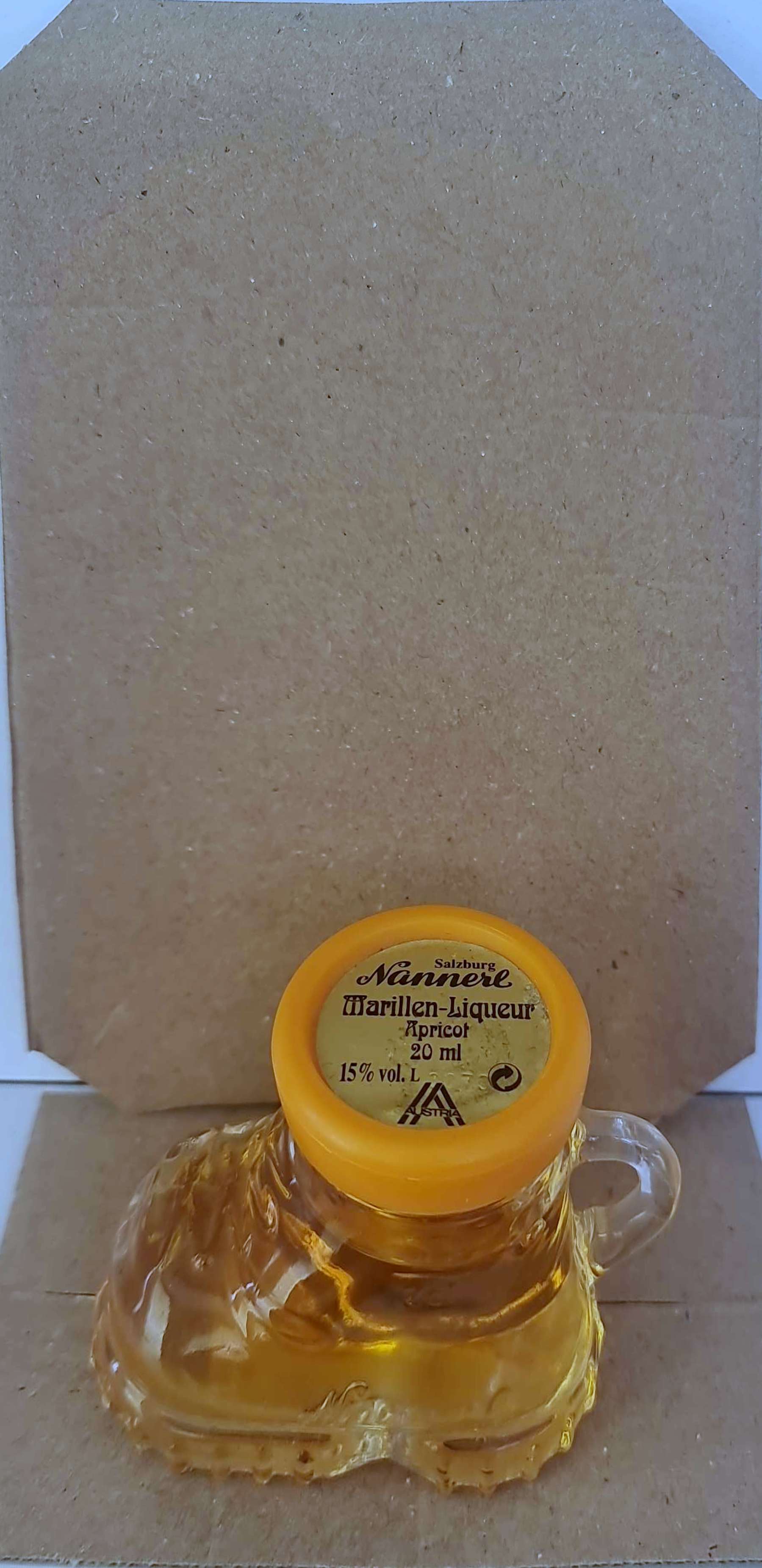 Salzburg Nannerl Marillen-Liqueur Apricot